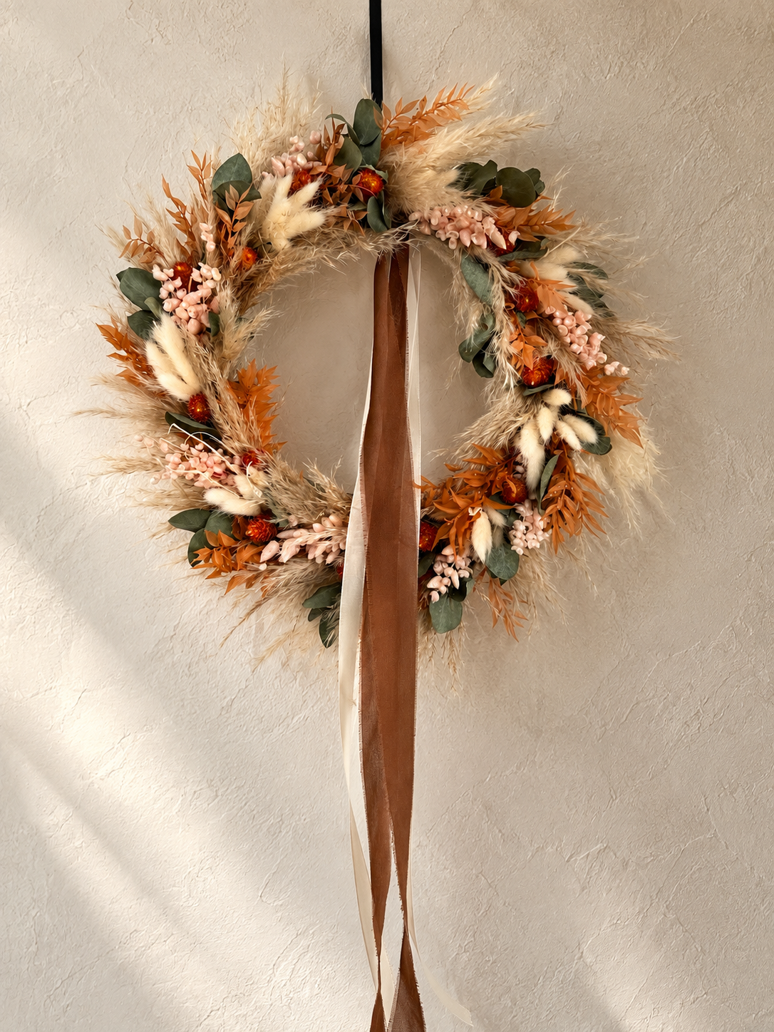 Herbstlicher Trockenblumenkranz
