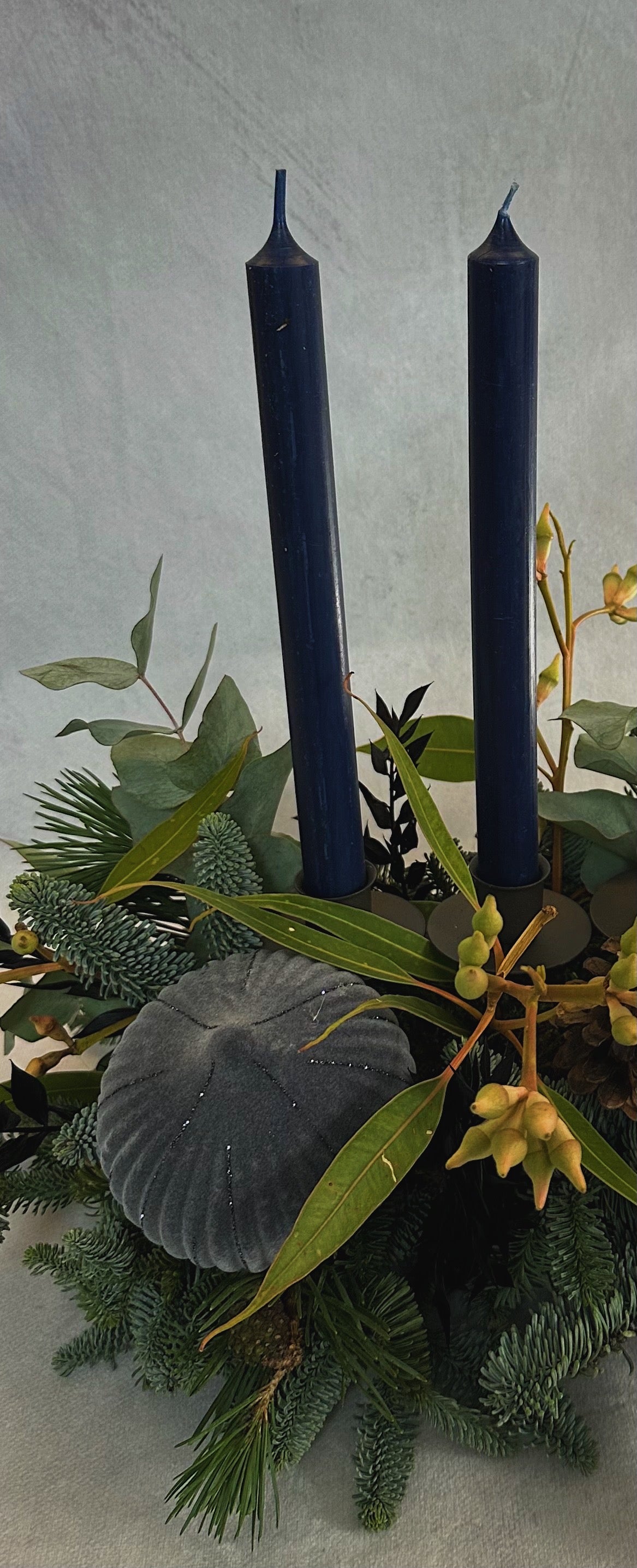 Adventsgesteck Blue Harmony