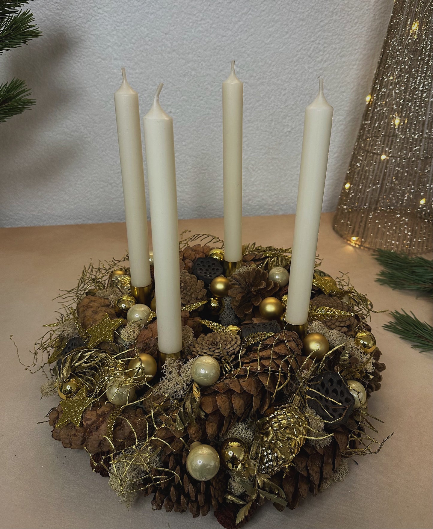 Adventskreuz Goldene Natur