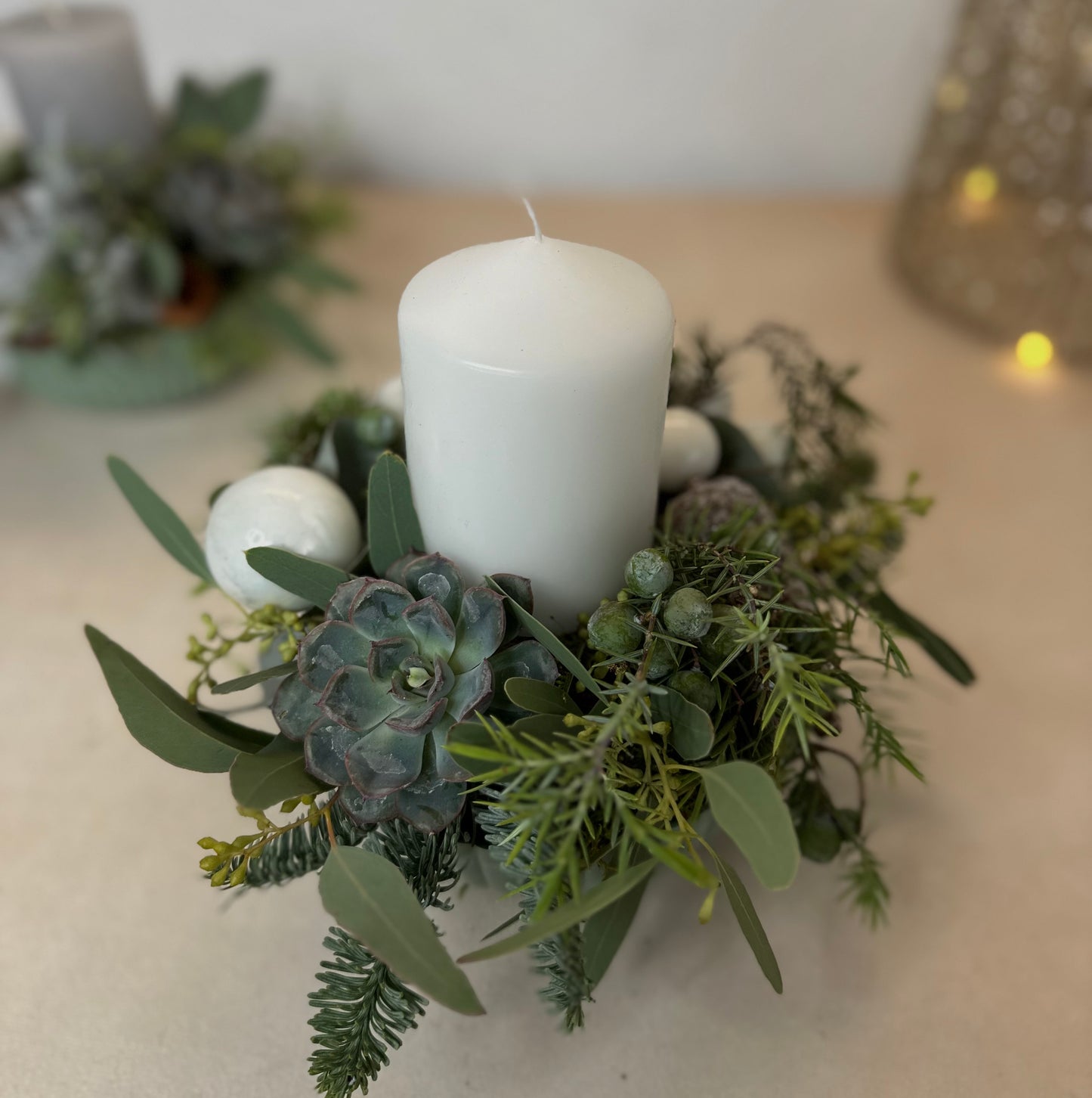 Adventsgesteck Schneekuss